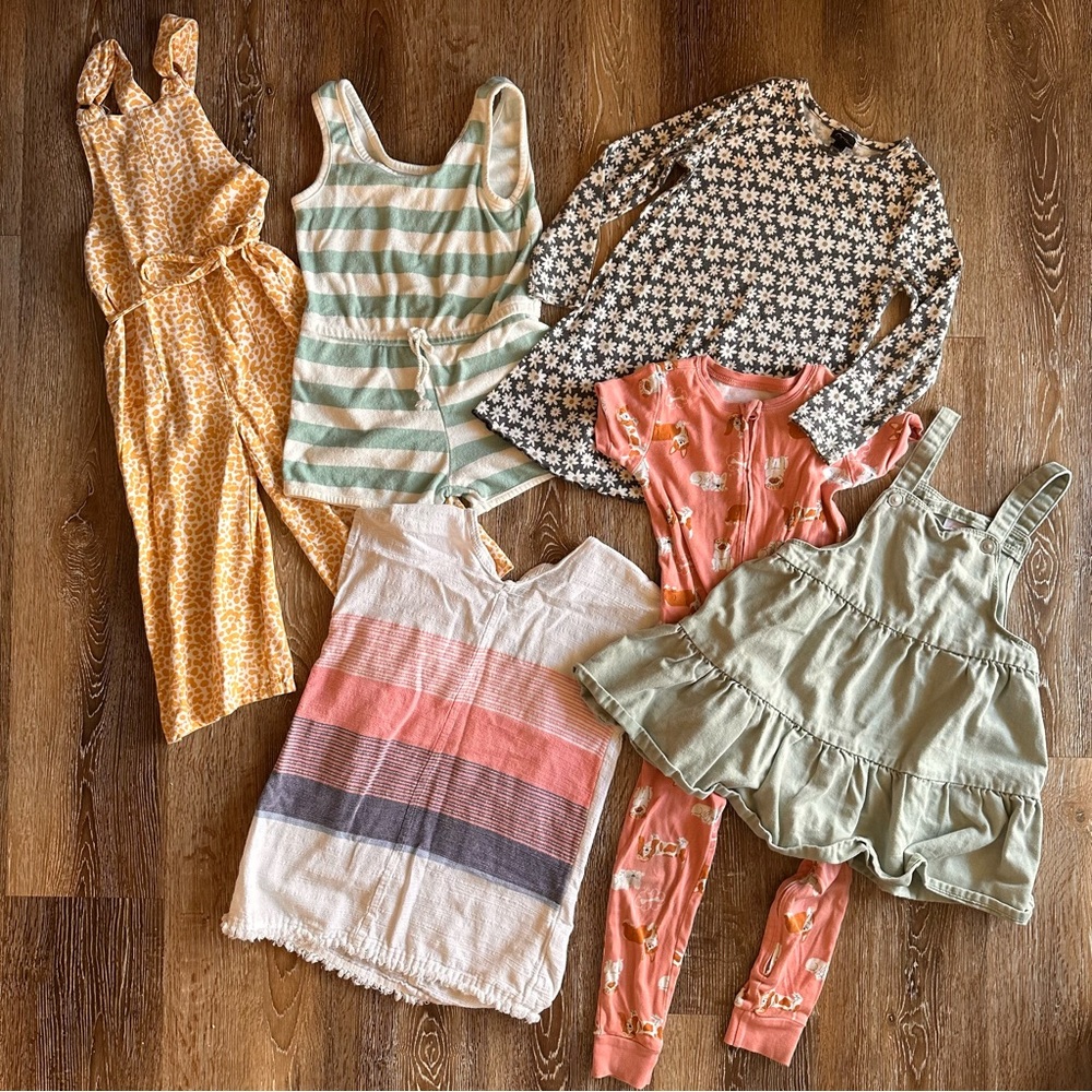 Cute Lot of Spring Outfits, Dresses, Overalls Bundle!